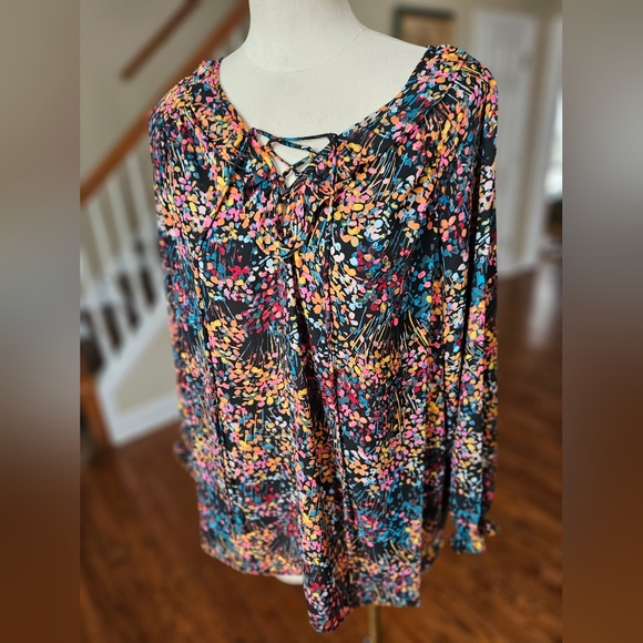 The Pioneer Woman Tops - NWT! Pioneer Woman Colorful Tunic Large